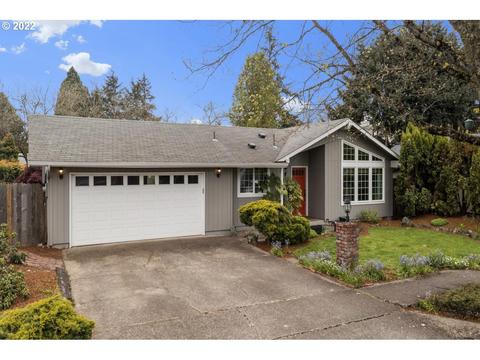 482 Panda Loop, Eugene, OR 97401 photo 1