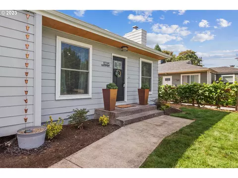10216 N Hudson St, Portland, OR 97203