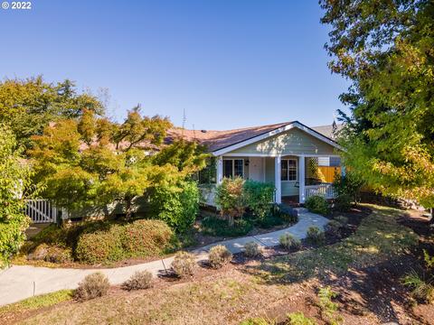 780 SE Forest Glen Rd, Estacada, OR 97023 photo 1