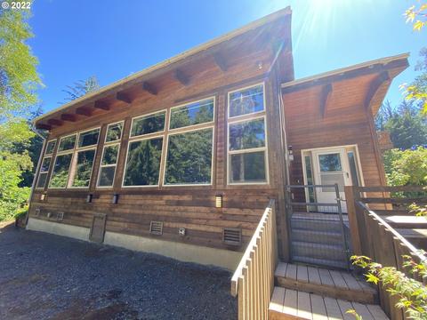 89403 View Dr, Florence, OR 97439 photo 1