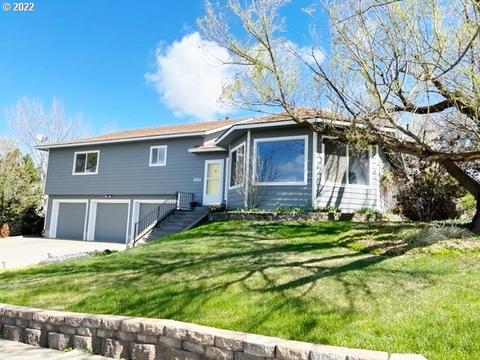 2011 SW Quinney Ave, Pendleton, OR 97801 photo 1
