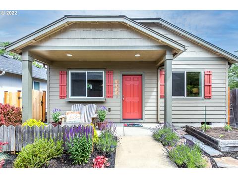 3035 Hummingbird Ln, Eugene, OR 97405 photo 1