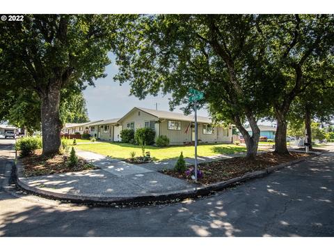 3995 S E St, Springfield, OR 97478 photo 1