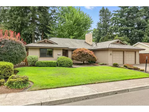 2142 SE Gerhard Dr, Hillsboro, OR 97123
