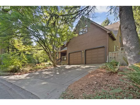 1 Icarus Loop, Lake Oswego, OR 97035