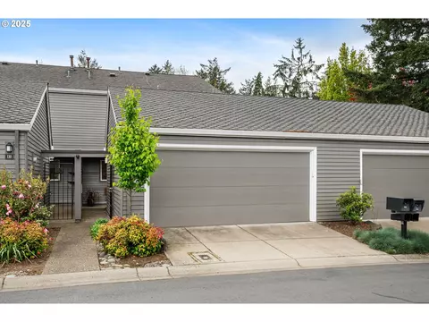 108 Greenridge Ct, Lake Oswego, OR 97035