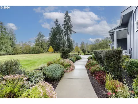 Exterior - 41620 Omlid Dr, Springfield, OR 97478 photo 8 of 14