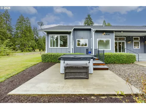 Exterior - 41620 Omlid Dr, Springfield, OR 97478 photo 10 of 14