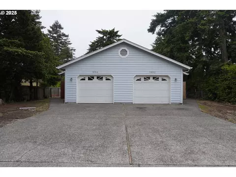 1680 22nd St, Florence, OR 97439
