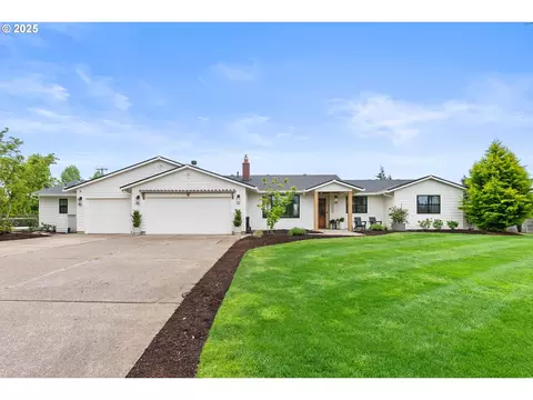 15000 NE Lawnview Cir, Aurora, OR 97002
