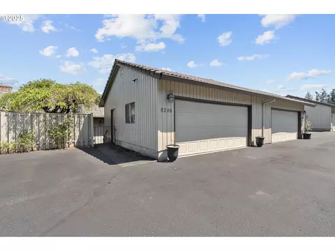 6288 Preakness Dr, West Linn, OR 97068