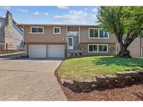 8870 SE Spencer Dr, Happy Valley, OR 97086