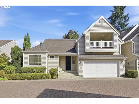Exterior - 441 Covey Ln, Eugene, OR 97401 photo 3 of 7