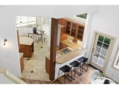 Kitchen - 441 Covey Ln, Eugene, OR 97401 photo 5 of 5