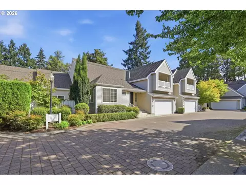 Exterior - 441 Covey Ln, Eugene, OR 97401 photo 2 of 7