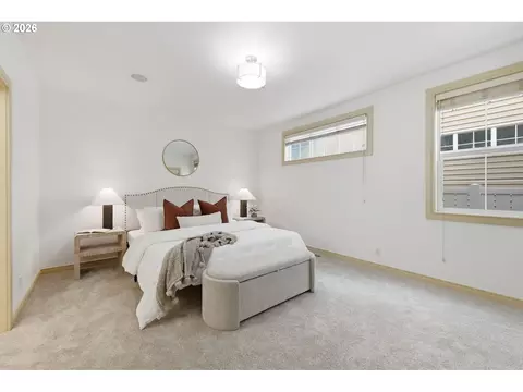 Bedroom - 441 Covey Ln, Eugene, OR 97401 photo 1 of 7