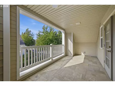 Exterior - 441 Covey Ln, Eugene, OR 97401 photo 5 of 7