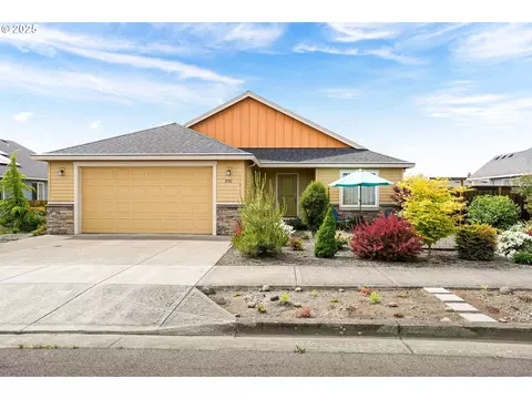 950 Grant St, Mount Angel, OR 97362