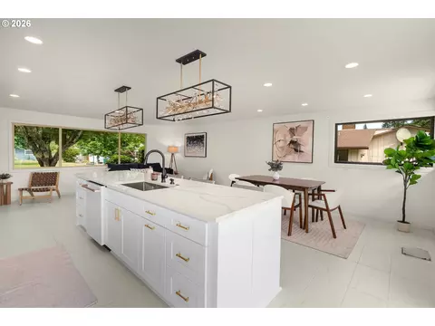 Kitchen - 14280 SE 268th Ct, Boring, OR 97009 photo 2 of 5