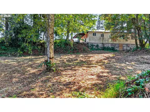 Exterior - 19424 SE Bornstedt Rd, Sandy, OR 97055 photo 9 of 11