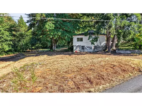 Exterior - 19424 SE Bornstedt Rd, Sandy, OR 97055 photo 7 of 11