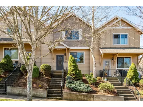 19145 Oak Ave, Sandy, OR 97055