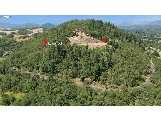 Aerie Ln, Roseburg, OR 97471