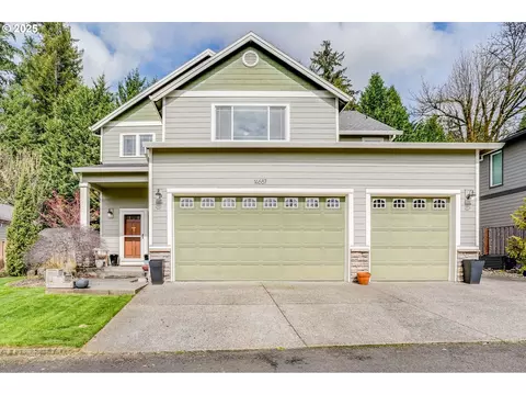 14687 SE Crosswater Way, Clackamas, OR 97015