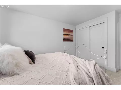 Bedroom - 17055 SE Webster Rd, Gladstone, OR 97027 photo 8 of 9