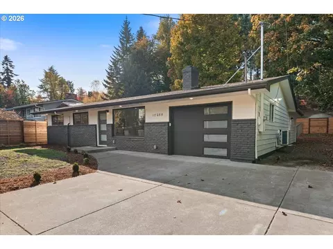 Exterior - 17055 SE Webster Rd, Gladstone, OR 97027 photo 2 of 10