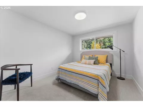Bedroom - 17055 SE Webster Rd, Gladstone, OR 97027 photo 4 of 9