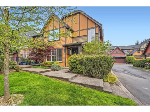 799 NE 70th Ave, Hillsboro, OR 97124
