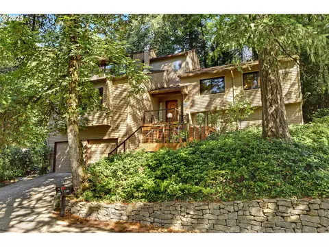1125 SW Westwood Ct, Portland, OR 97239