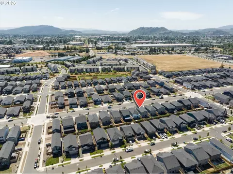 View/Area - 2906 V St, Springfield, OR 97477 photo 3 of 5