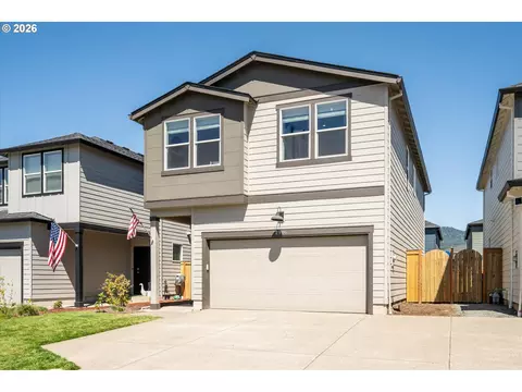 Exterior - 2906 V St, Springfield, OR 97477 photo 2 of 9