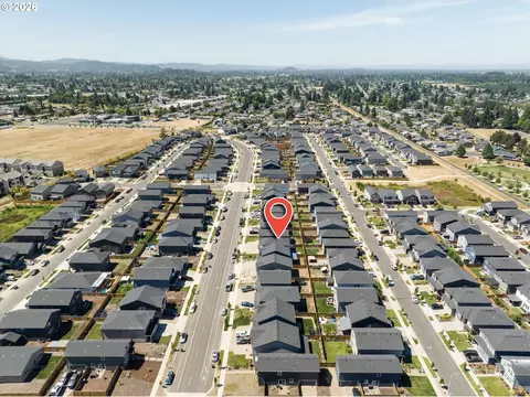View/Area - 2906 V St, Springfield, OR 97477 photo 5 of 5