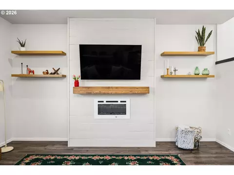 Other - 2906 V St, Springfield, OR 97477 photo 1 of 6