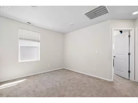Bedroom - 2906 V St, Springfield, OR 97477 photo 1 of 9