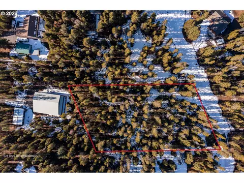15489 Rainbow Ct, La Pine, OR 97739 photo 2