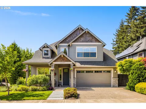 12357 Hampton Dr, Oregon City, OR 97045
