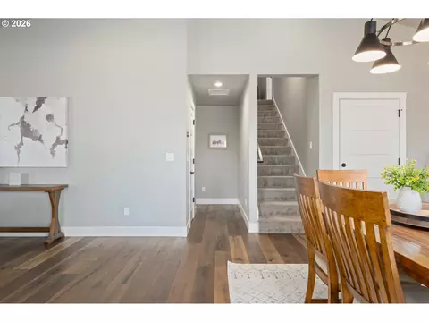 Entry Way - 3297 Korbel St, Eugene, OR 97404 photo 2 of 3