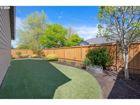 Exterior - 3297 Korbel St, Eugene, OR 97404 photo 7 of 8