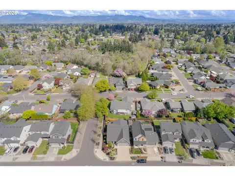 View/Area - 3297 Korbel St, Eugene, OR 97404 photo 4 of 4