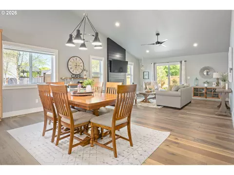 Dining - 3297 Korbel St, Eugene, OR 97404 photo 2 of 2