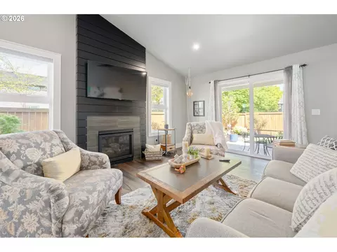 Living - 3297 Korbel St, Eugene, OR 97404 photo 2 of 2