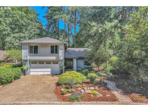 7671 SW Willowbottom Way, Durham, OR 97224