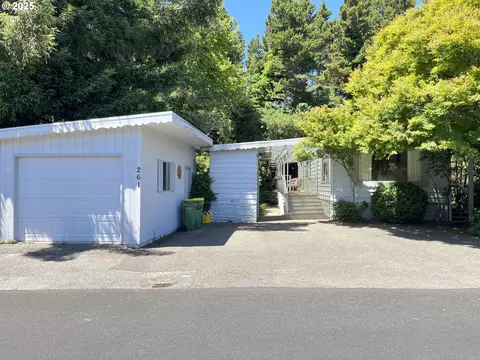 1600 Rhododendron Dr #261, Florence, OR 97439