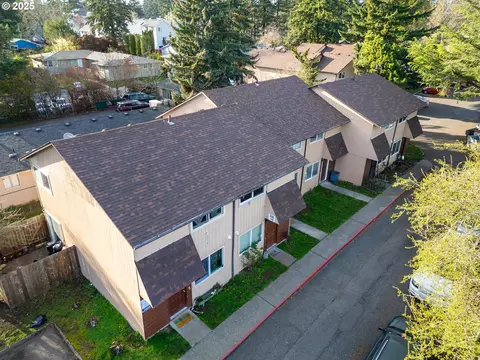 13145 SE Division St, Portland, OR 97236