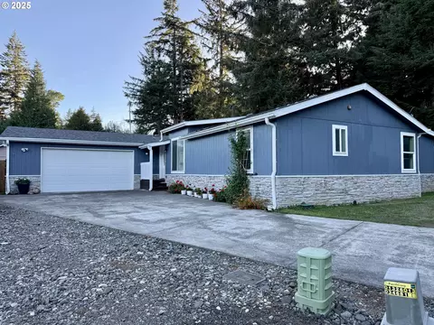 1586 Pennsylvania Pl, Coos Bay, OR 97420