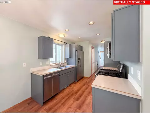 3344 Oakcrest Dr, Forest Grove, OR 97116